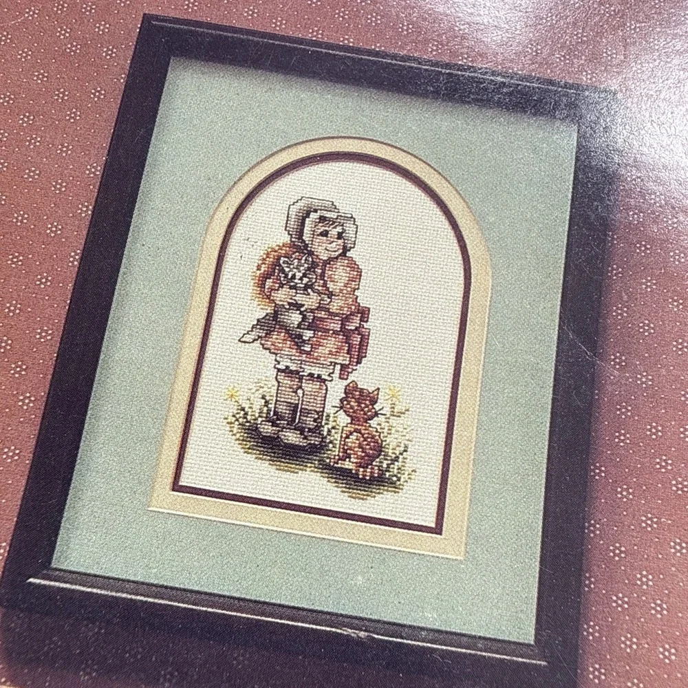 Vintage 1984 Stoney Creek For Hearth and Home Counted‎ Cross Stitch Booklet #4